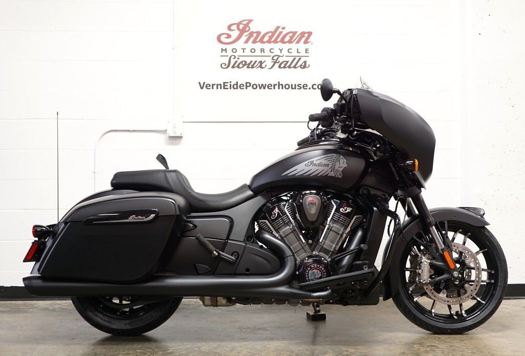 2026 Indian Motorcycle® Chieftain® PowerPlus Dark Horse® Black Smoke DARK HORSE in Sioux Falls, SD