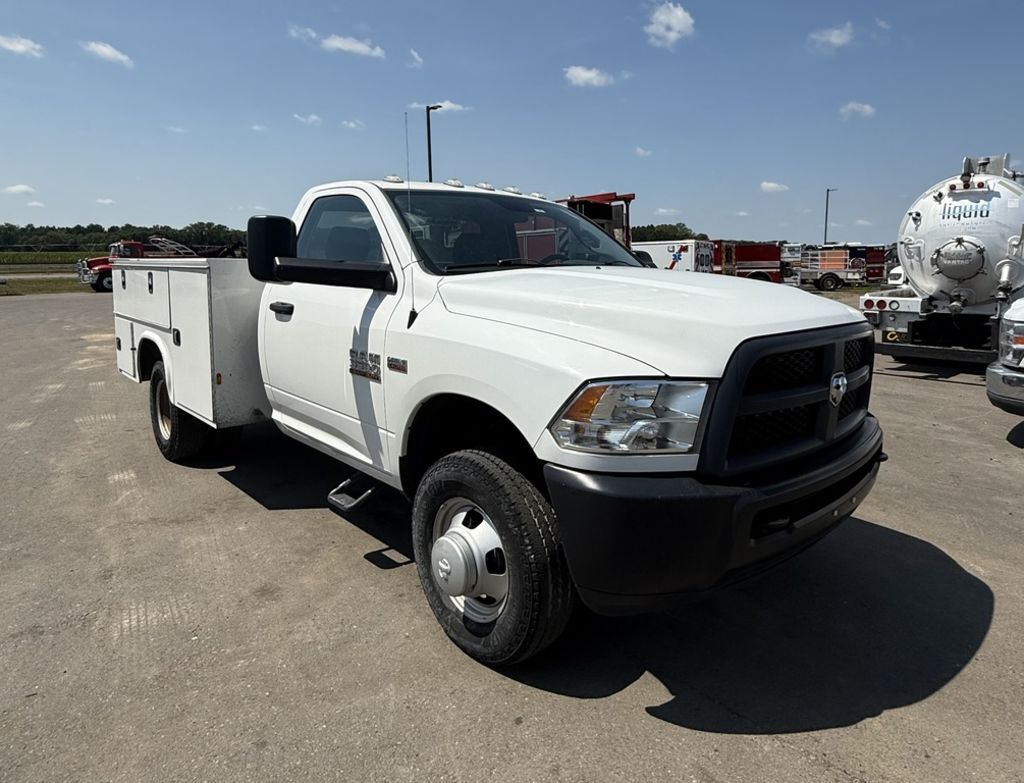 2015 DODGE RAM 3500 TRADESMAN UTILITY BOX 4x4 in Rice, MN