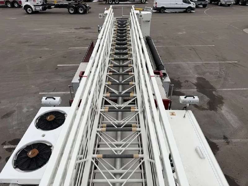 2018 PIERCE ARROW XT LADDER