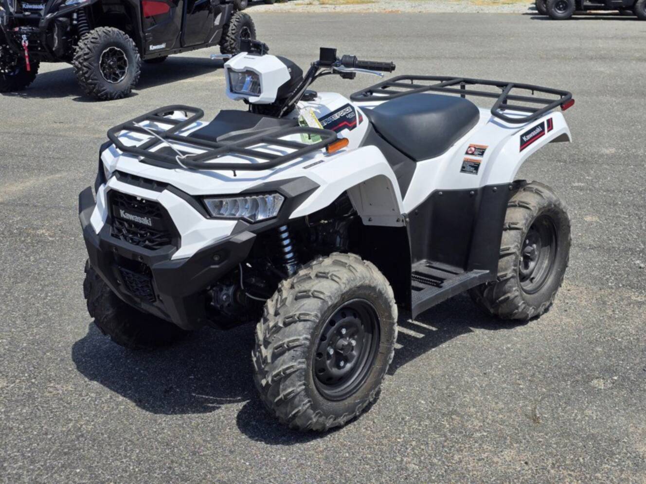 A photo of this 2025 Kawasaki Brute Force® 450 4x4