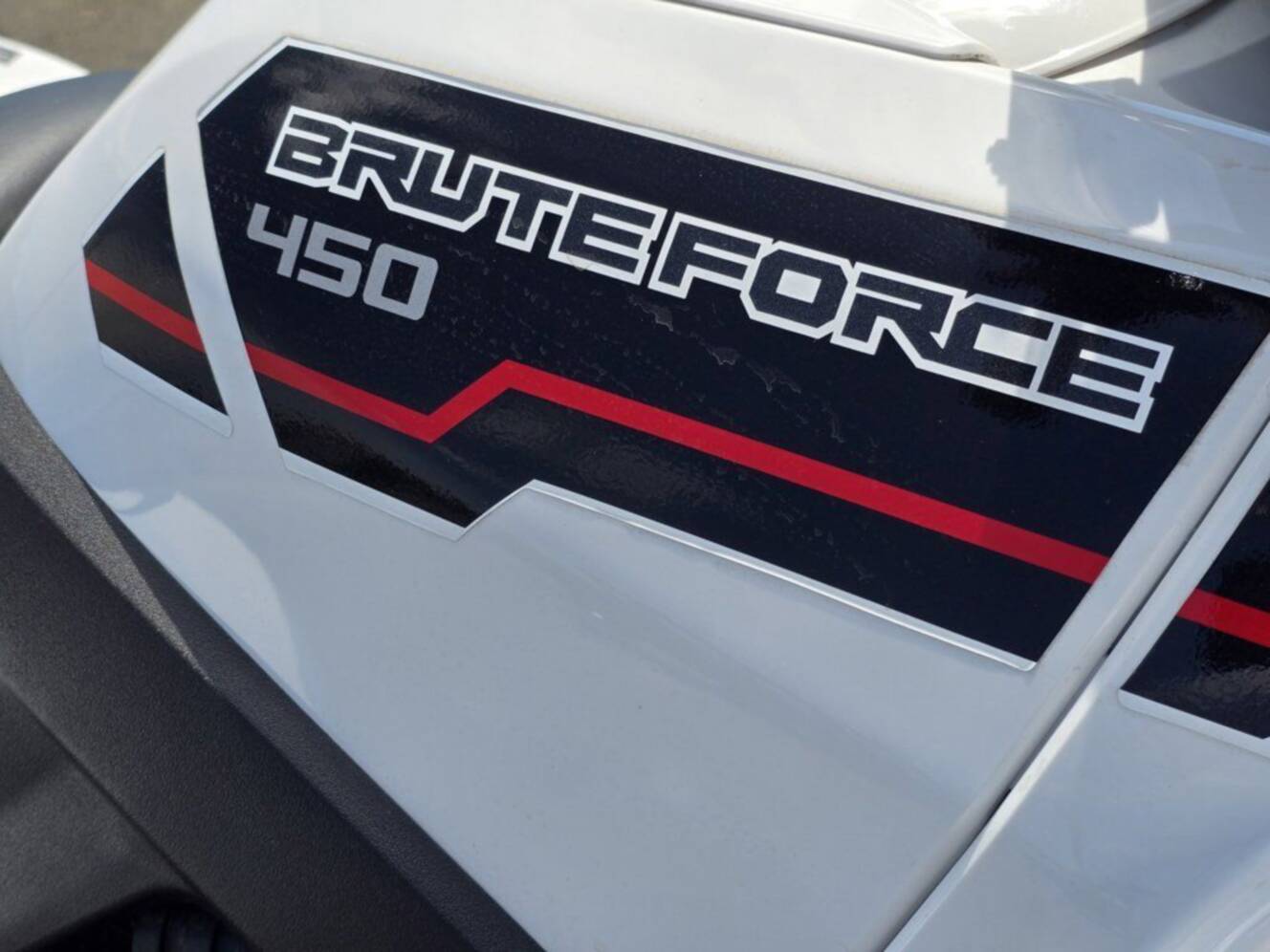 A photo of this 2025 Kawasaki Brute Force® 450 4x4