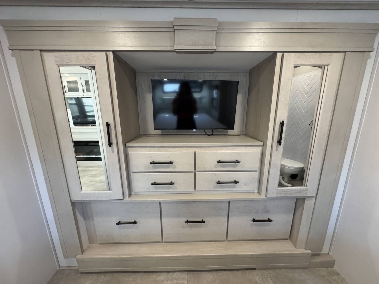 A photo of this 2025 Grand Design Solitude 391DL BASE