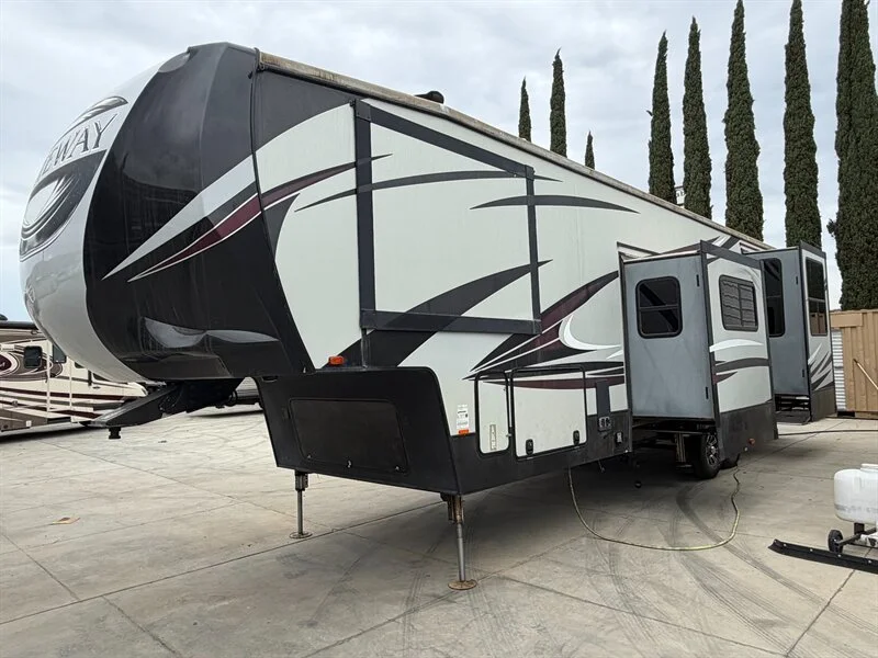 2018 Heartland 3712RDMB Gateway