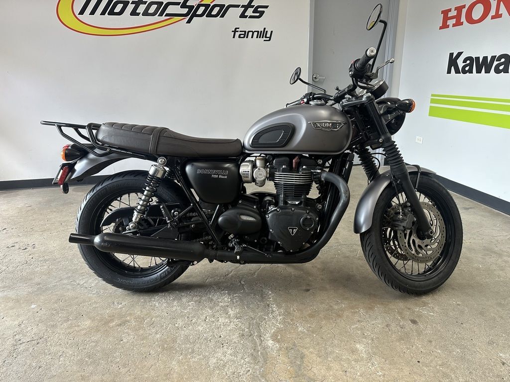 2016 Triumph Bonneville T120 Black Matte BLACK in Barrington, IL