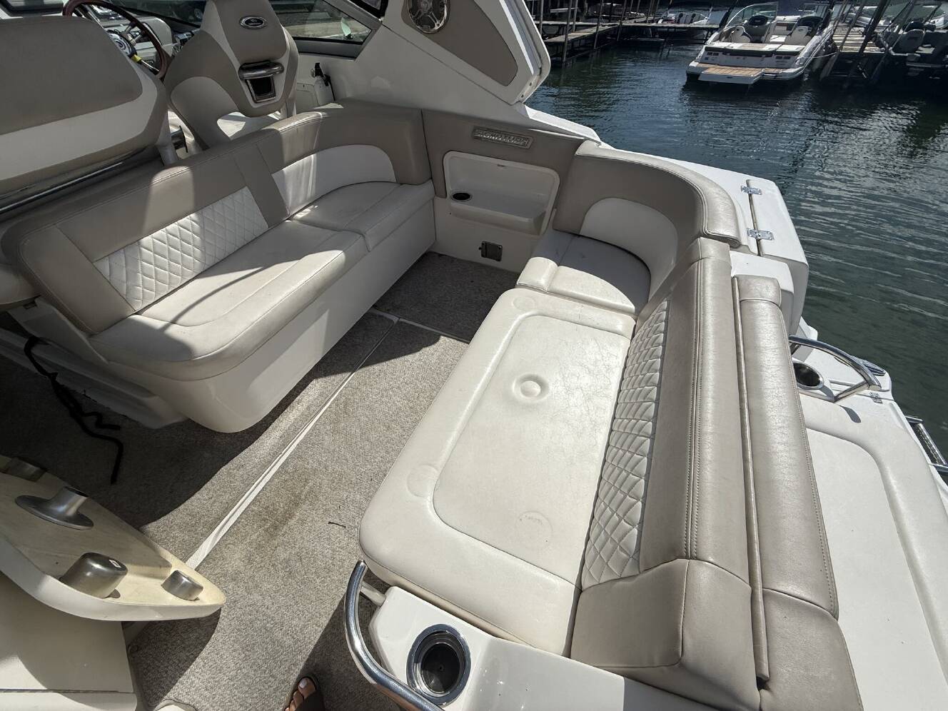 A photo of this 2012 Chaparral Signature 310