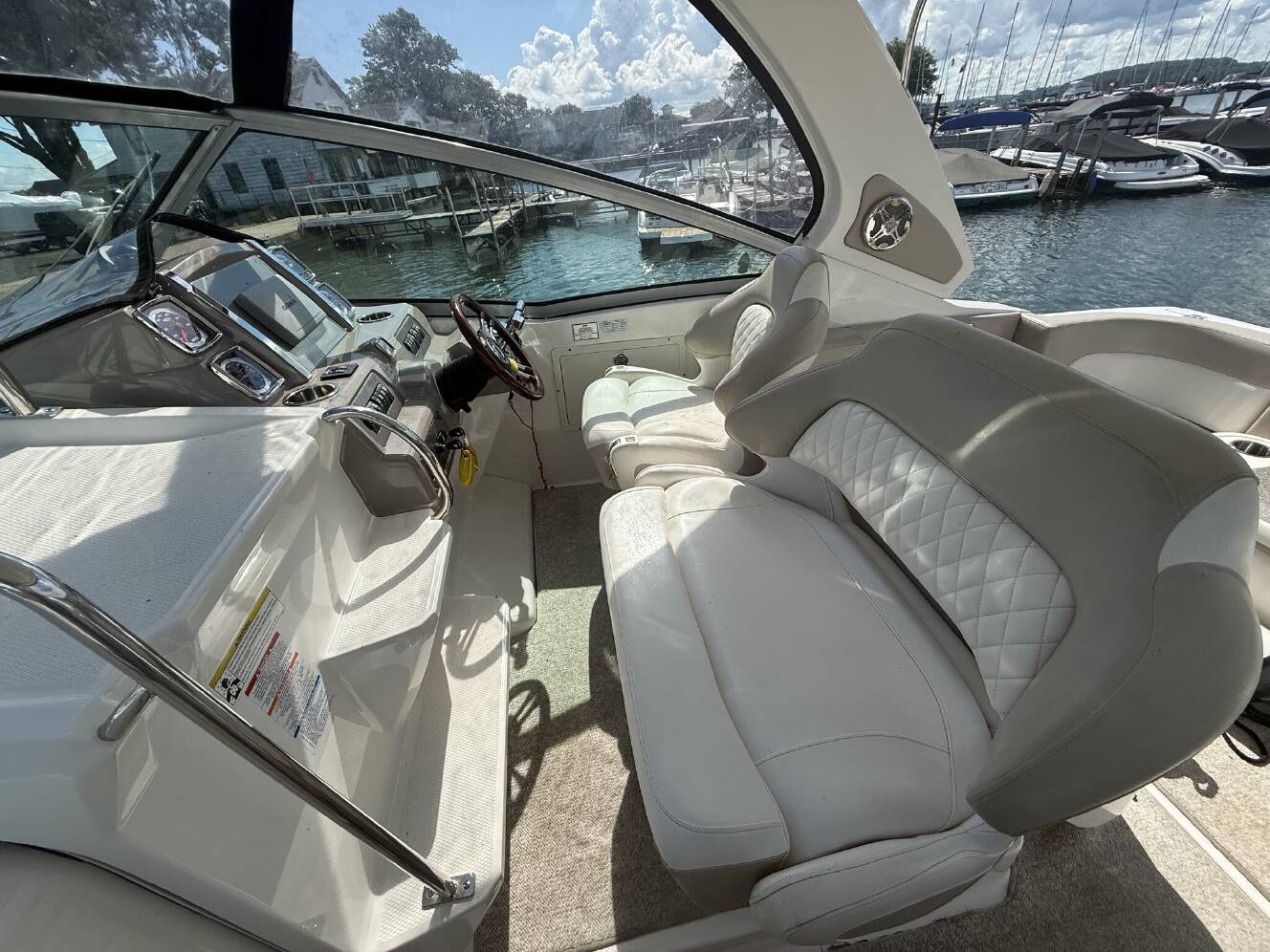 A photo of this 2012 Chaparral Signature 310