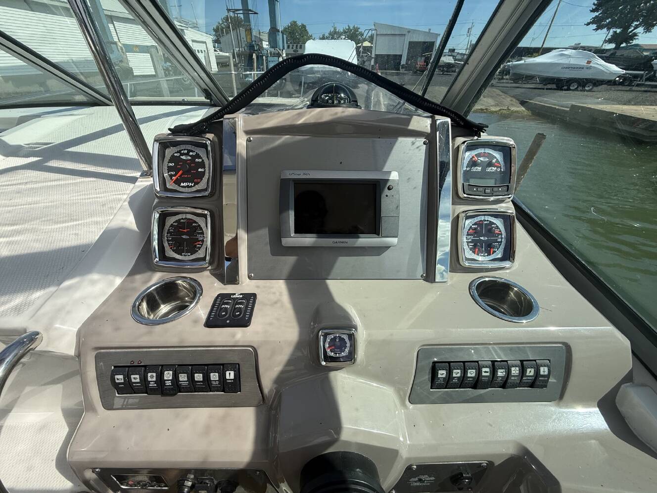 A photo of this 2012 Chaparral Signature 310