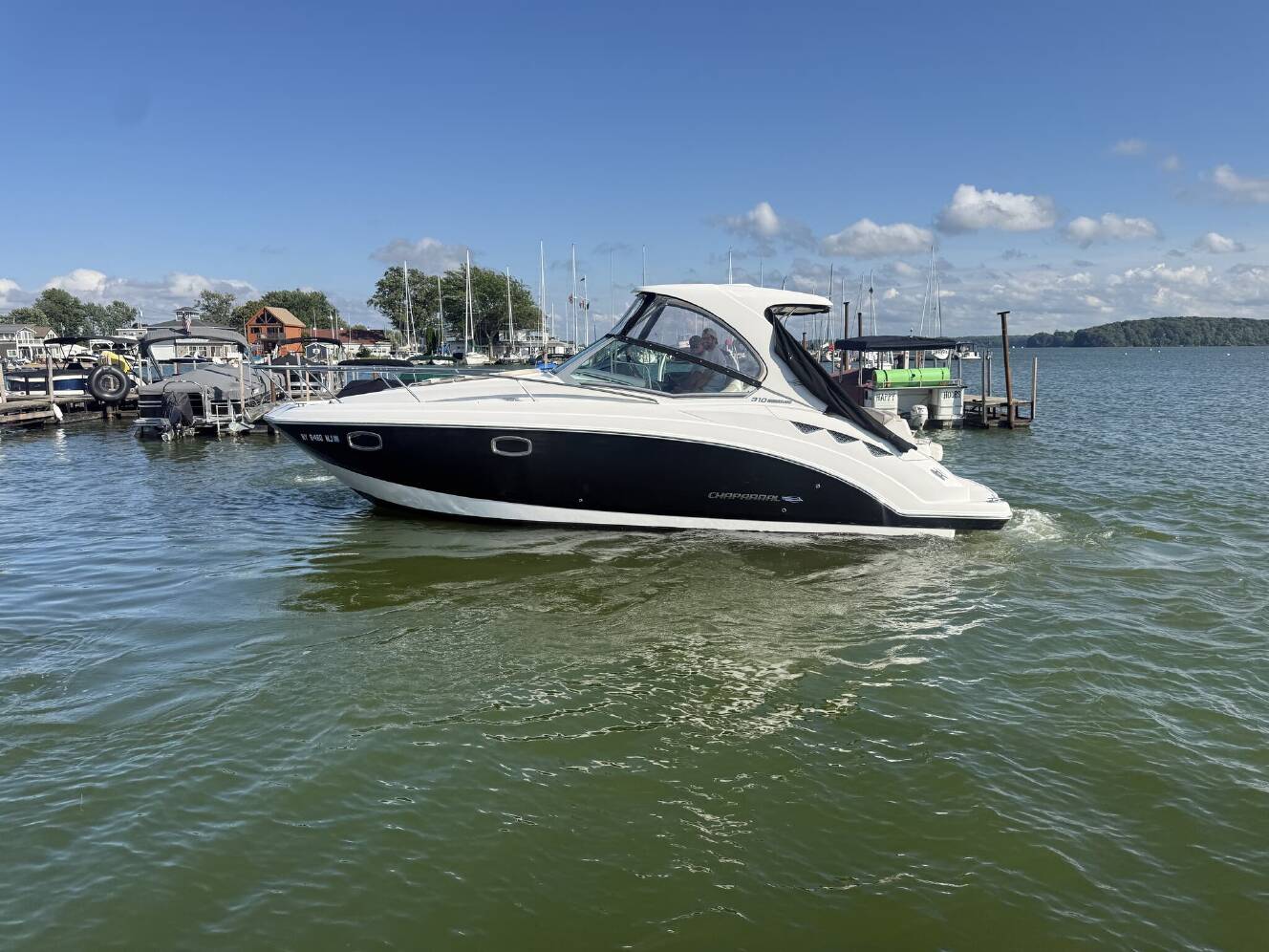 A photo of this 2012 Chaparral Signature 310
