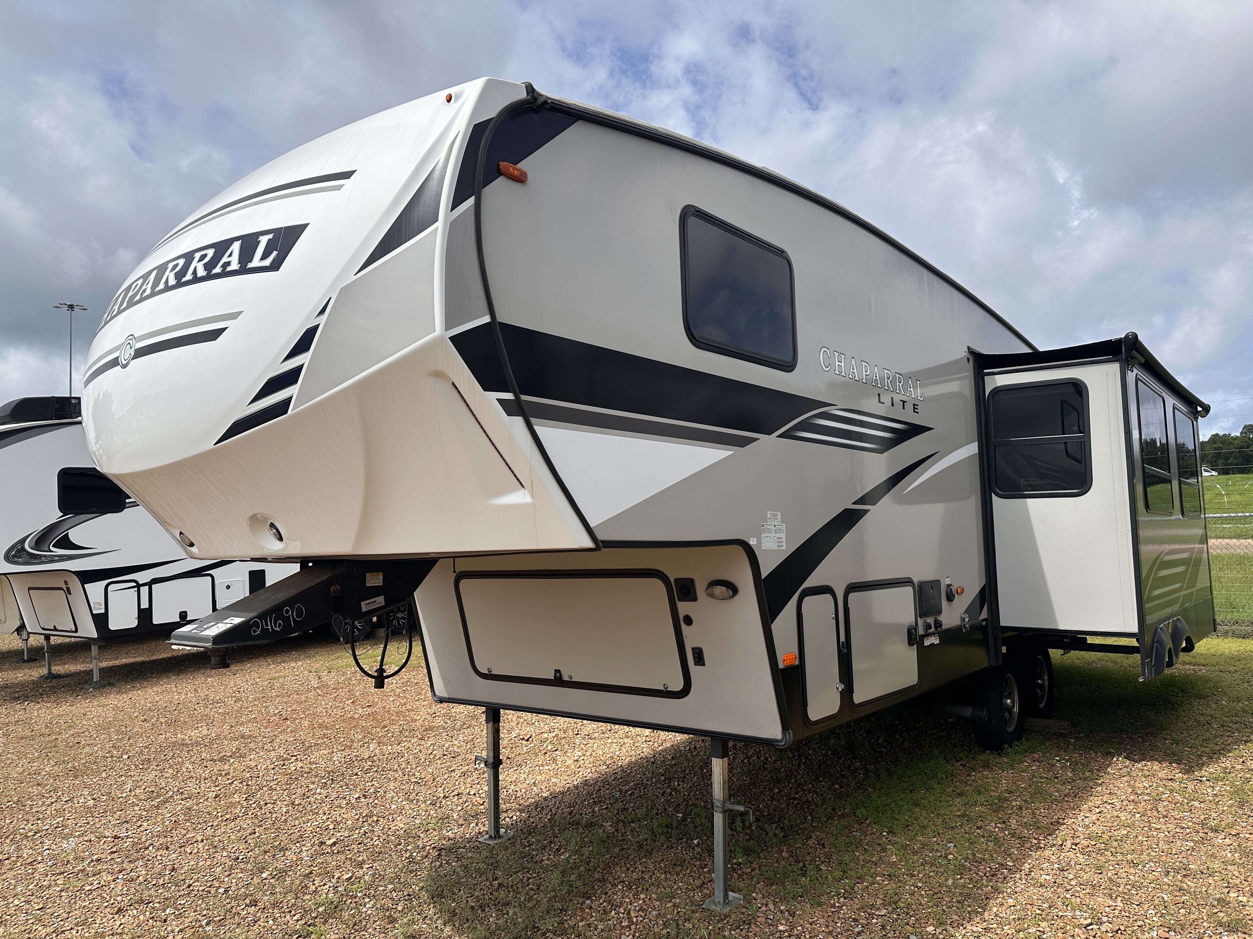 2020 Coachmen Chaparral Lite 25RE in jackson MS