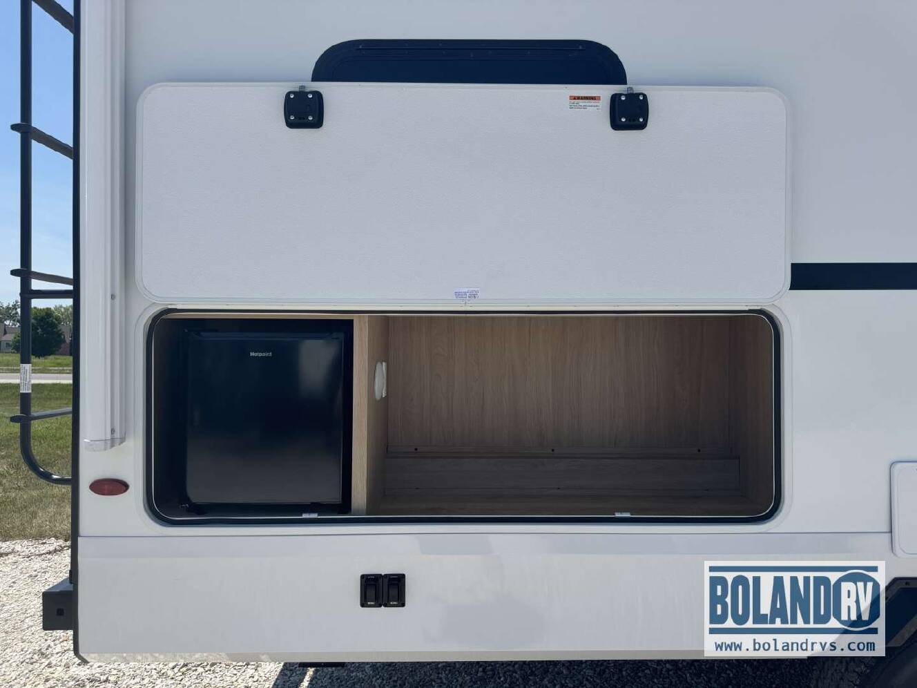 A photo of this 2026 Winnebago Thrive 22MBH