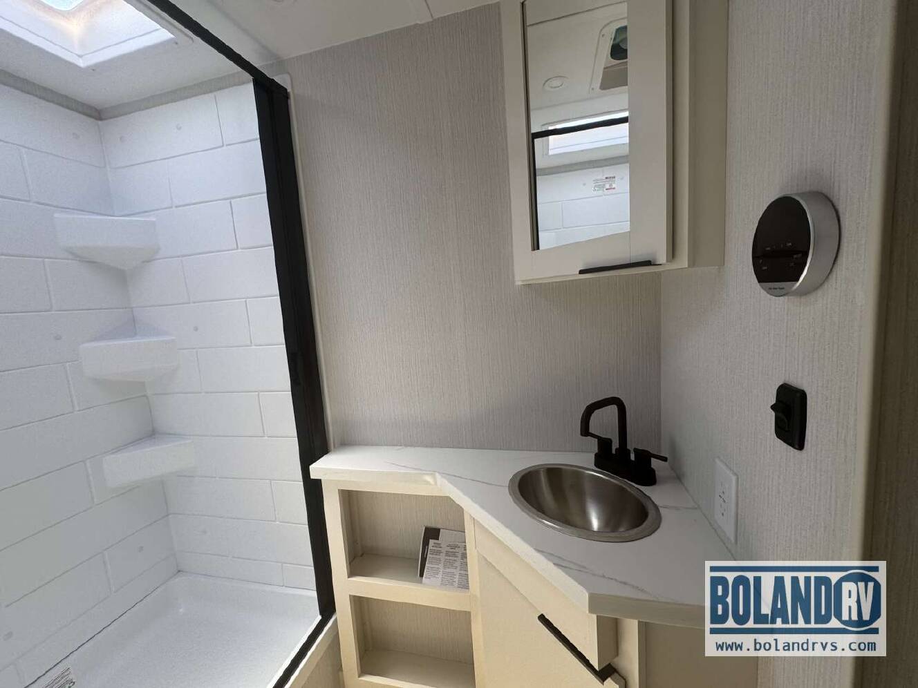 A photo of this 2026 Winnebago Thrive 22MBH