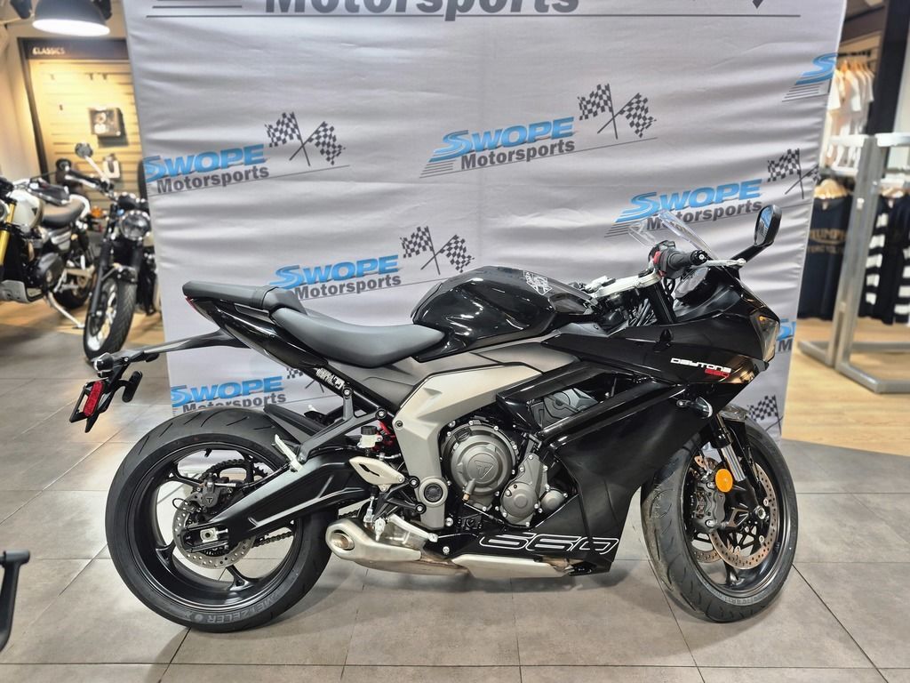 2026 Triumph Daytona 660 Sapphire Black 660 in Louisville, KY