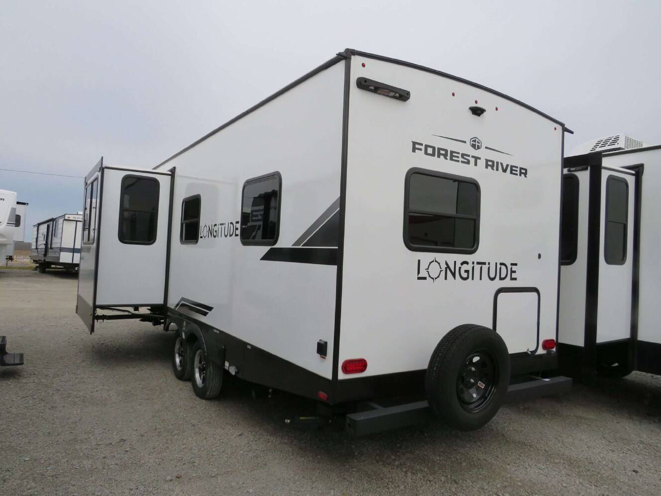 A photo of this 2026 East To West LONGITUDE 230FK