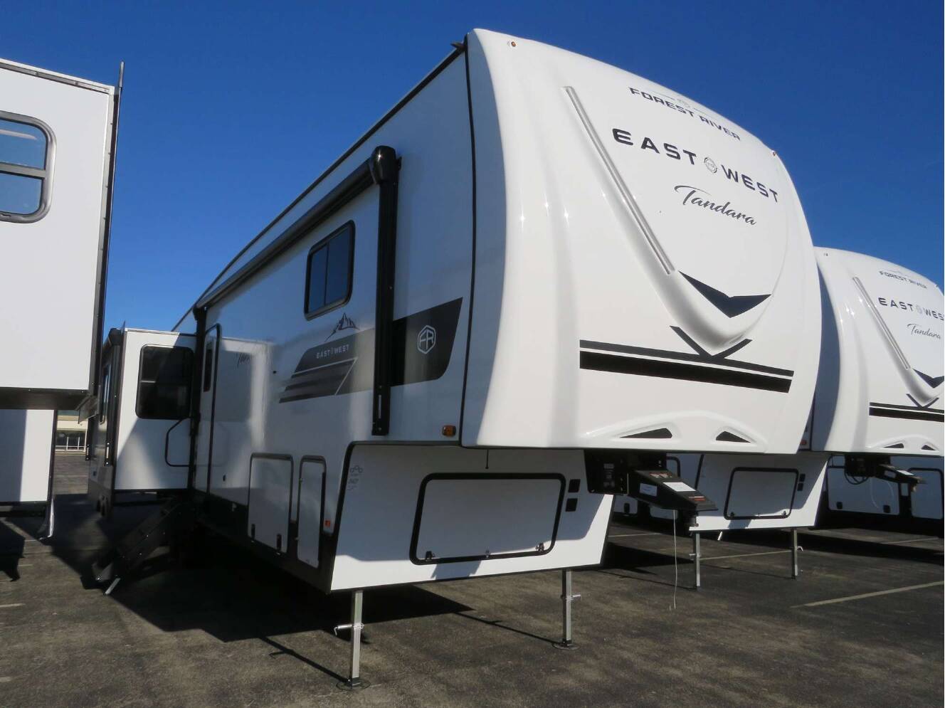 A photo of this 2026 East To West TANDARA 388LR