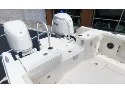 2027 World Cat 235TE