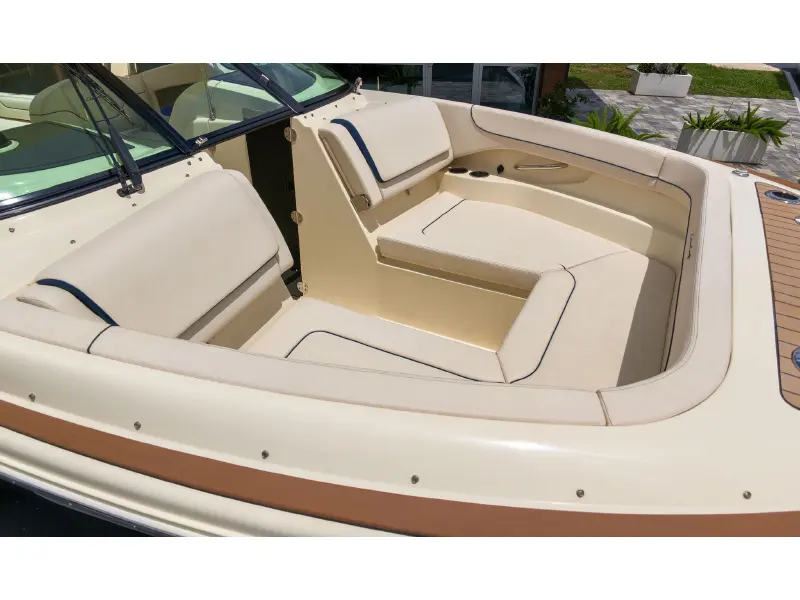 2022 Chris-Craft Calypso 27