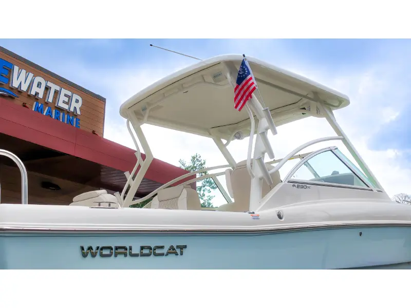 2027 World Cat 230DC