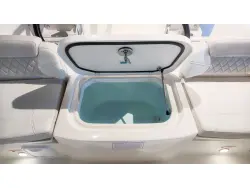 2027 World Cat 230DC