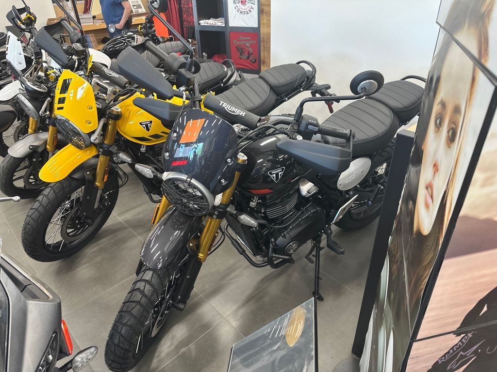 2026 Triumph Scrambler 400 XC Racing Yellow 400 XC in Augusta, ME