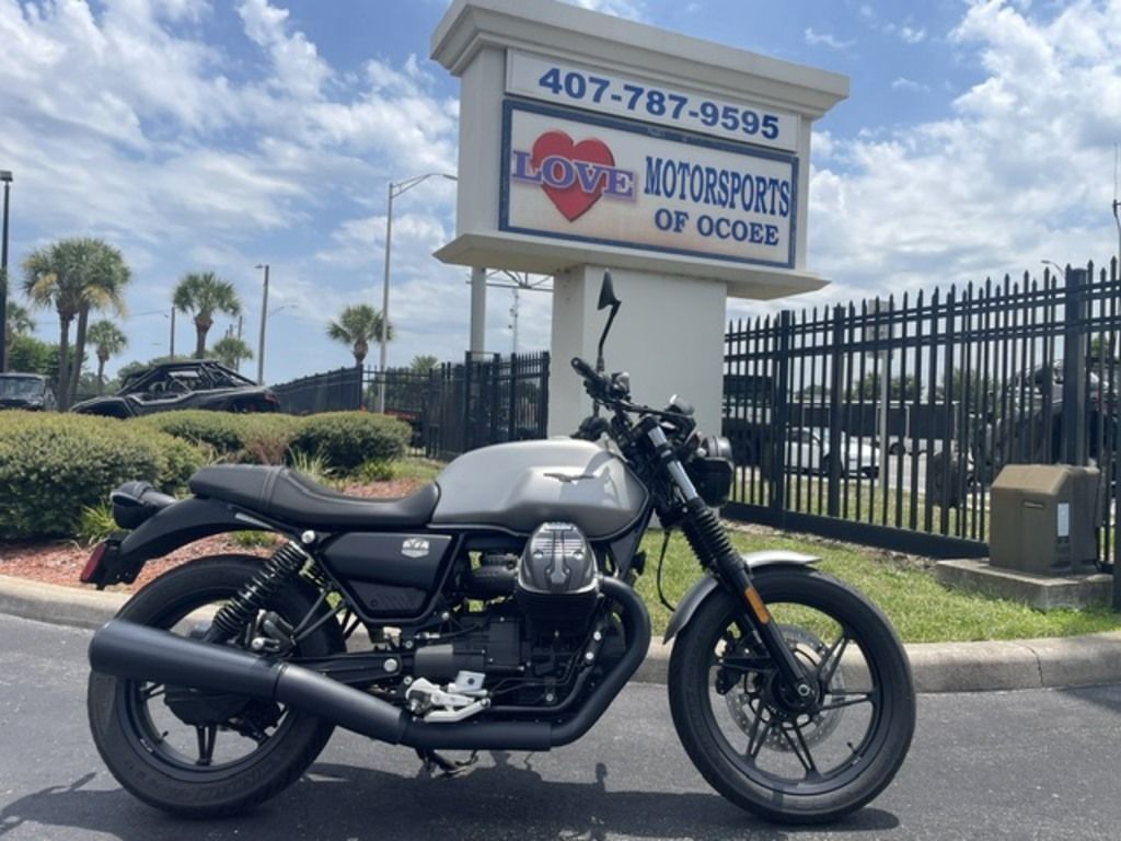 2024 Moto Guzzi V7 Stone STONE in Ocoee, FL