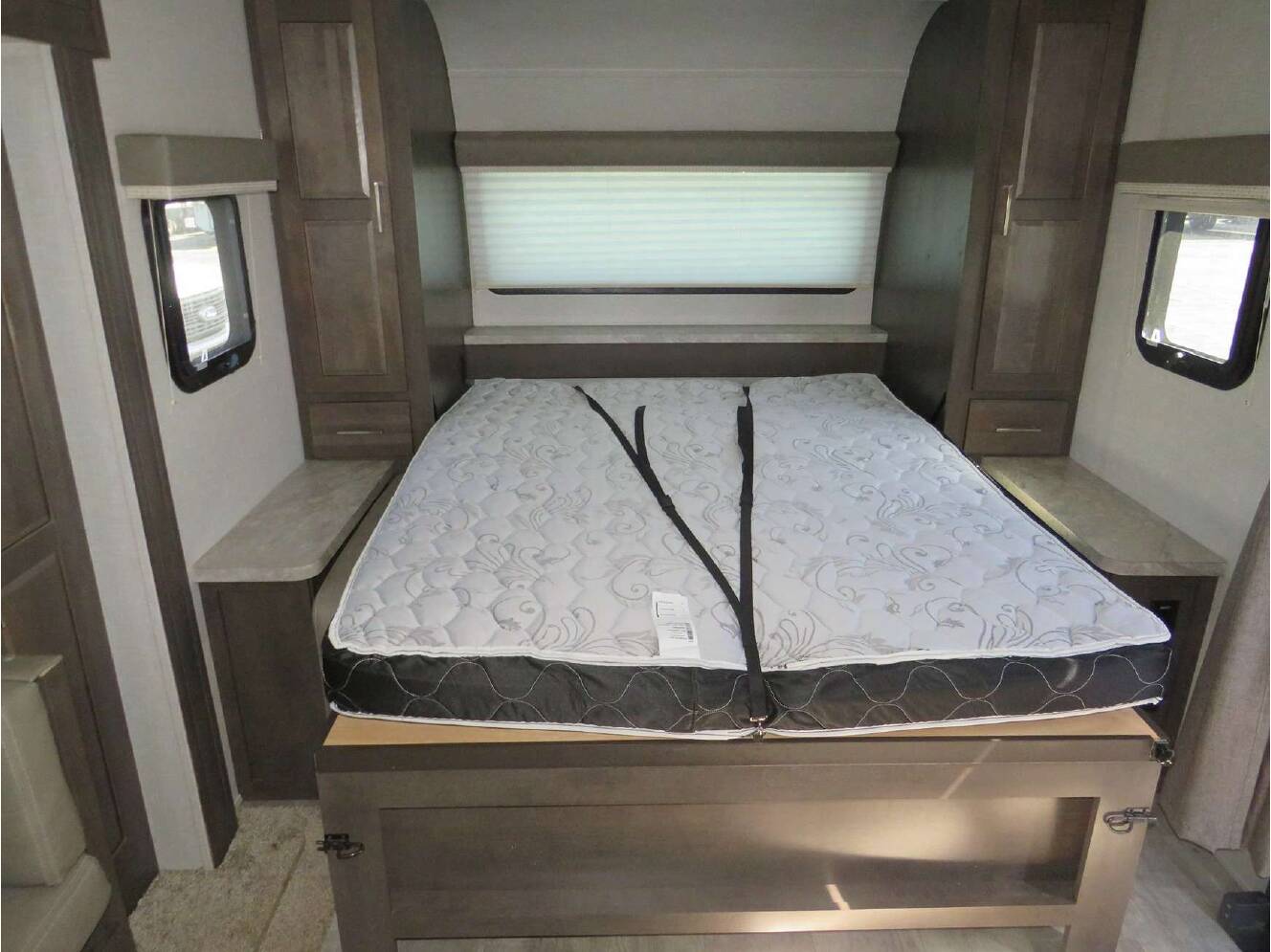 A photo of this 2021 Forest River ROCKWOOD MINI LITE 2507S