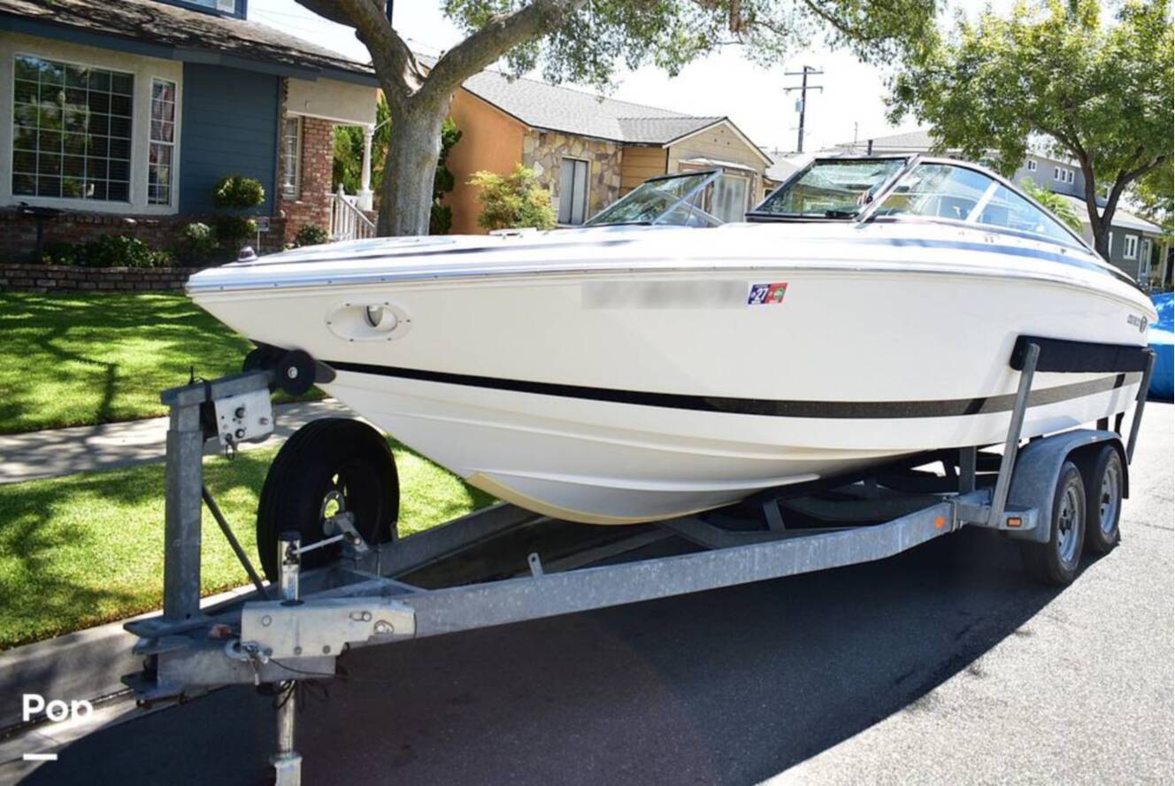 A photo of this 2001 Cobalt 226