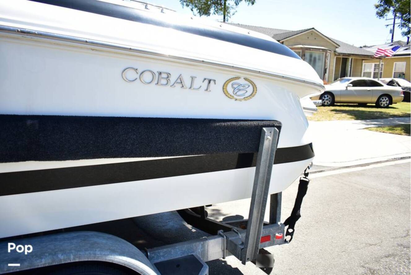 A photo of this 2001 Cobalt 226