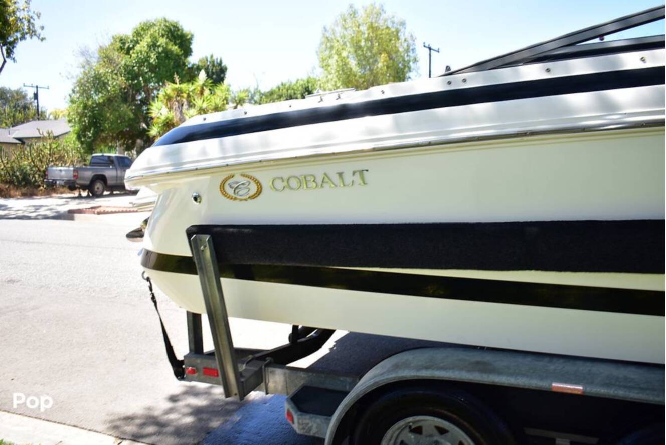 A photo of this 2001 Cobalt 226