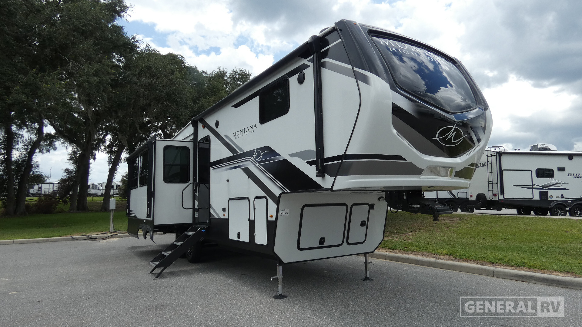 2025 Keystone Montana High Country 295RL in orange park FL