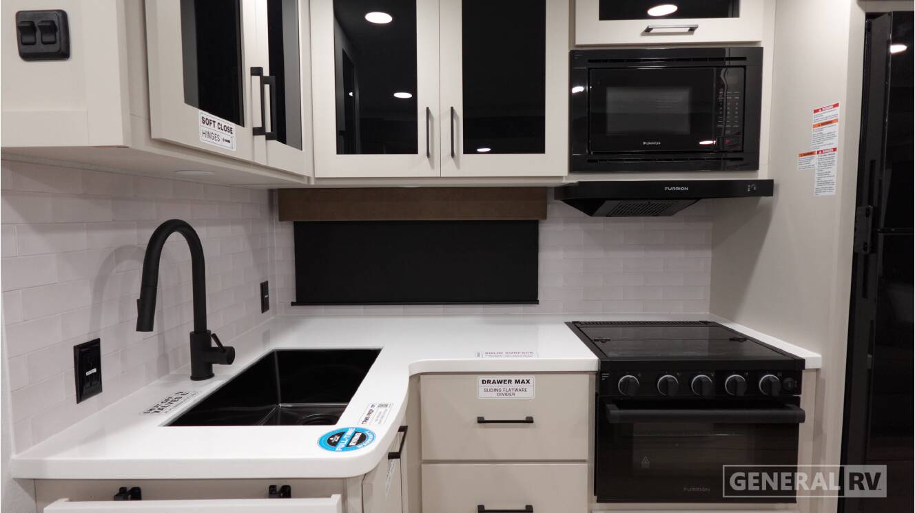 A photo of this 2027 Alliance Rv DELTA 281BH
