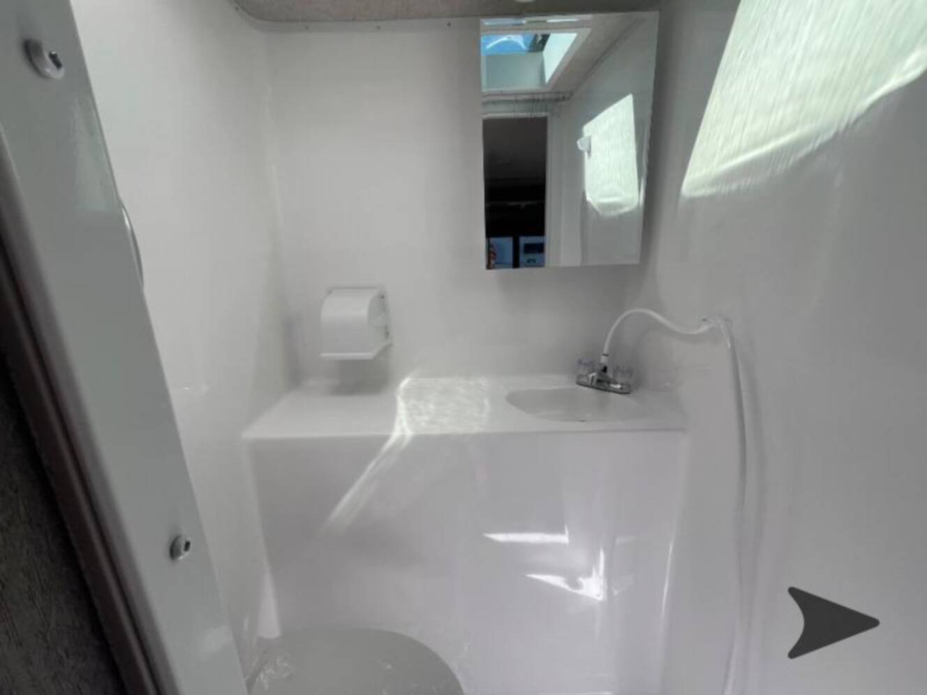A photo of this 2027 Northwood Arctic Fox 811