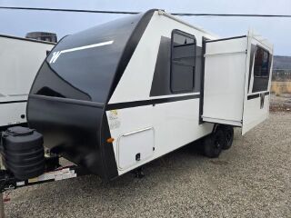 2026 WINNEBAGO MICRO MINNIE 2108FBS