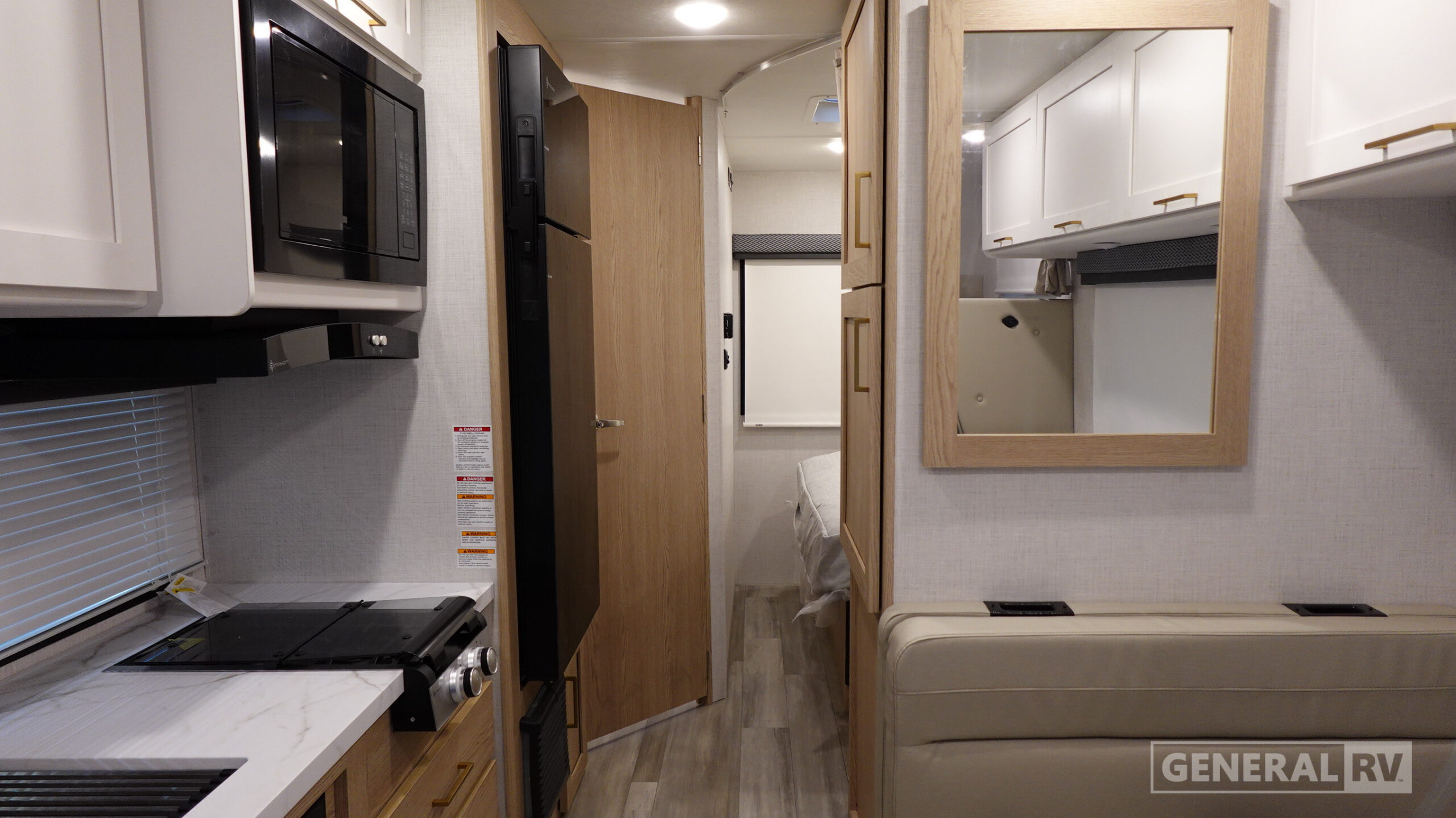 2027 Thor Motor Coach FOUR WINDS 22Z Chevy in fort pierce FL
