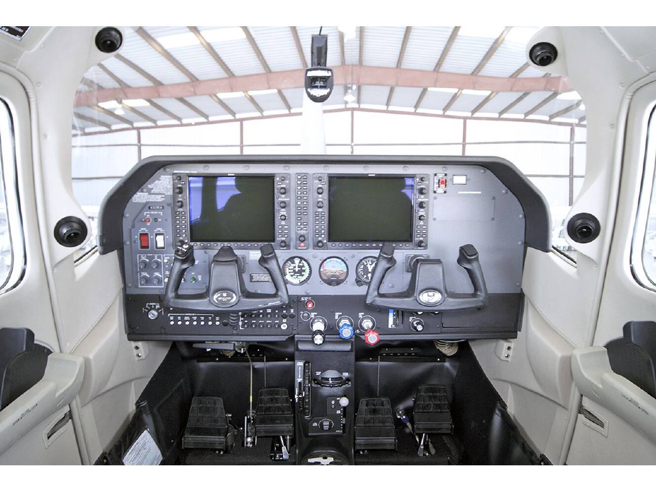 A photo of this 2013 Cessna T182T SKYLANE