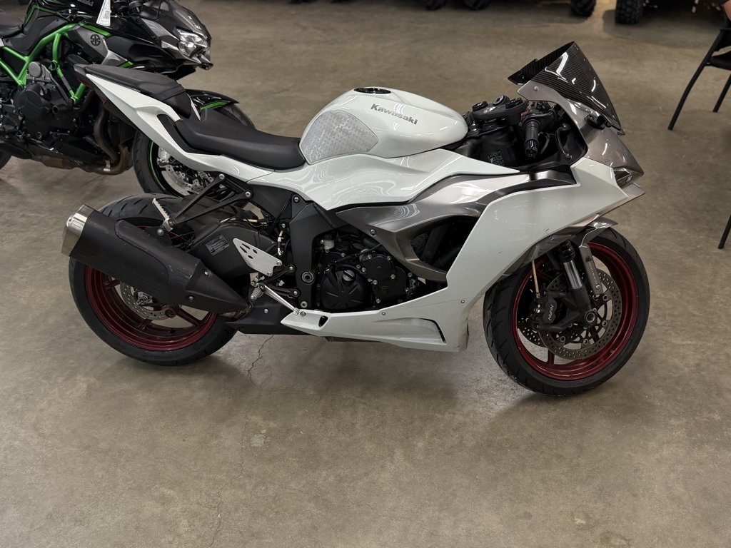 White Kawasaki Ninja ZX-6R Motorcycles For Sale in Texas - Cycle