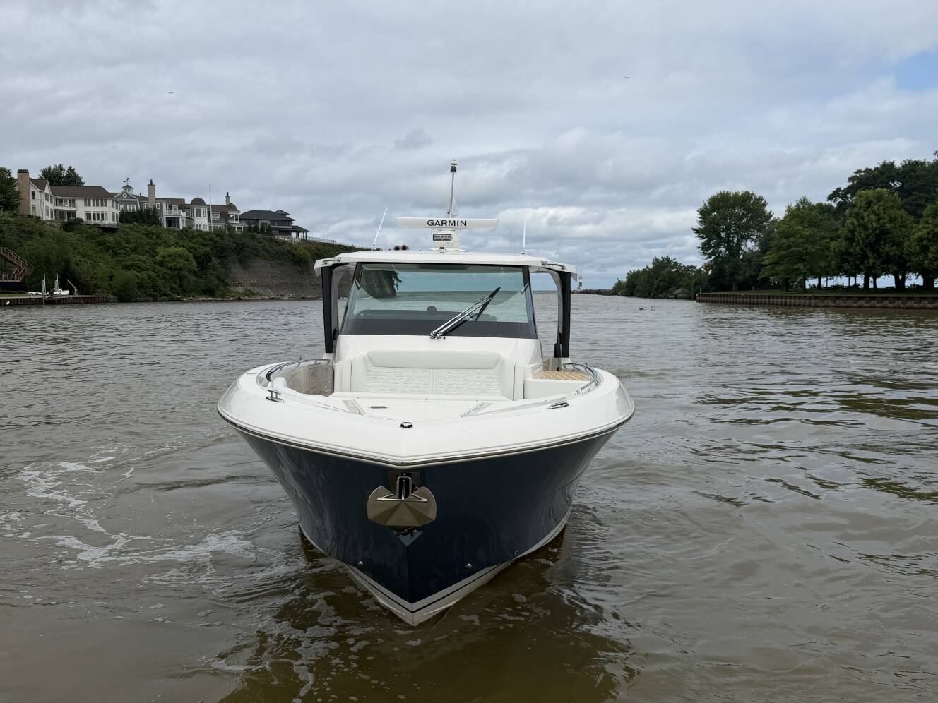 A photo of this 2027 Tiara Yachts 39 LS