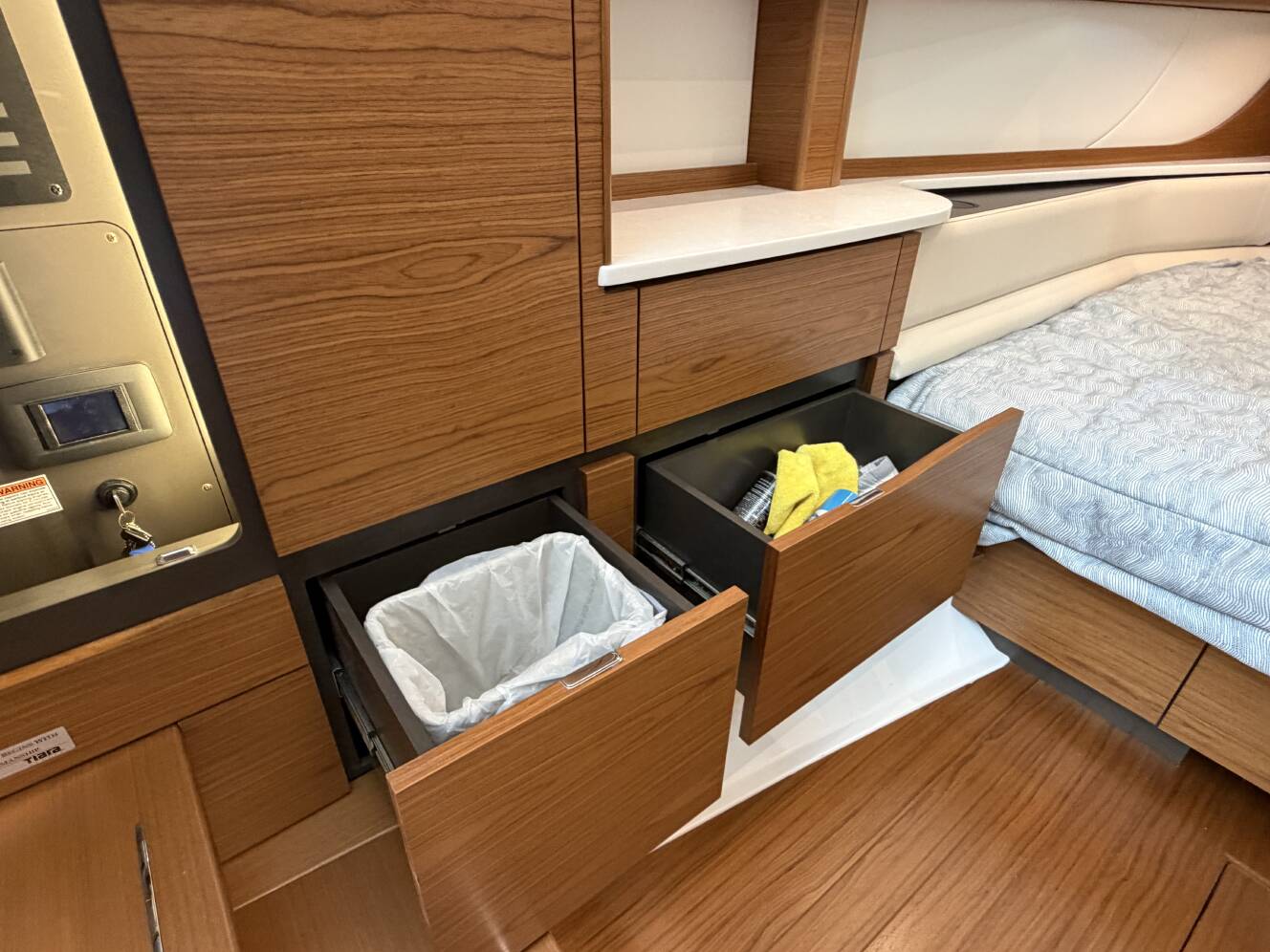 A photo of this 2027 Tiara Yachts 39 LS