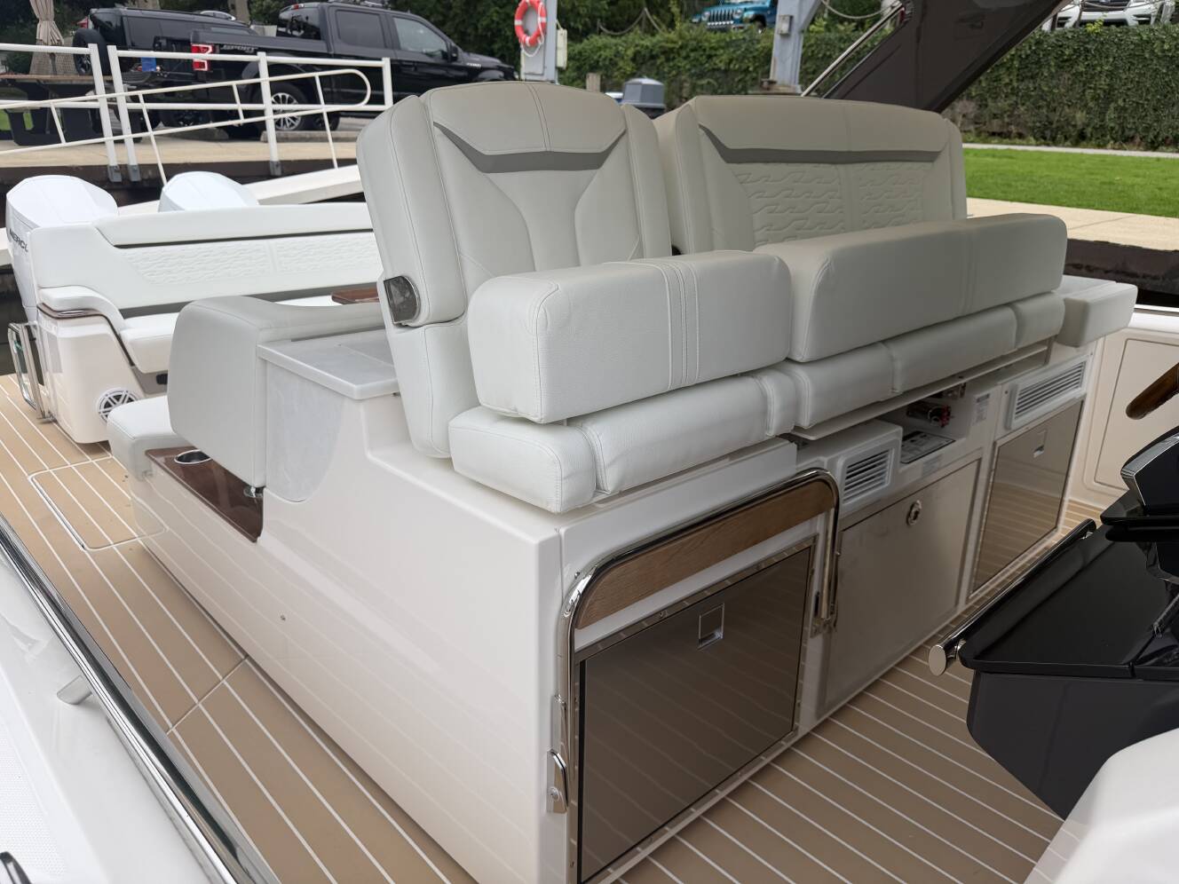 A photo of this 2027 Tiara Yachts 39 LS