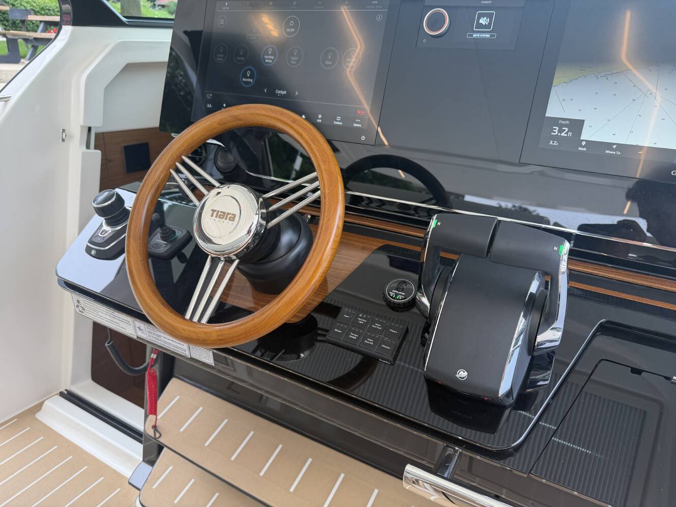 A photo of this 2027 Tiara Yachts 39 LS
