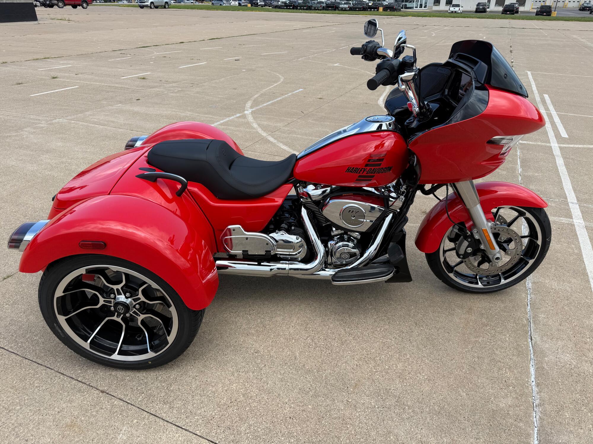 2026 Harley-Davidson Road Glide 3 3 in Clinton, IA