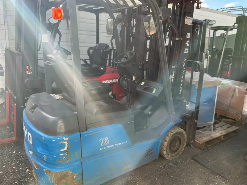 2022 BYD ECB18