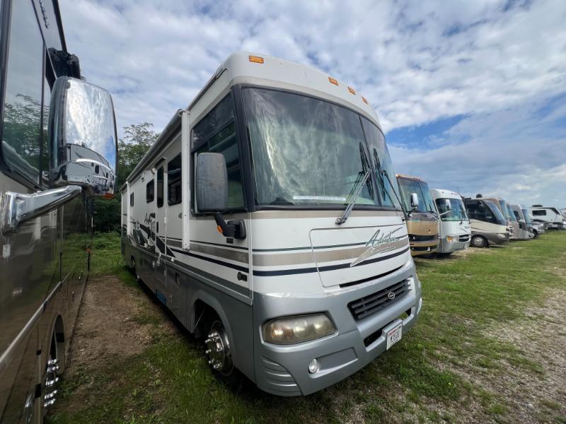 2004 Winnebago Adventurer 33V in elkhorn WI
