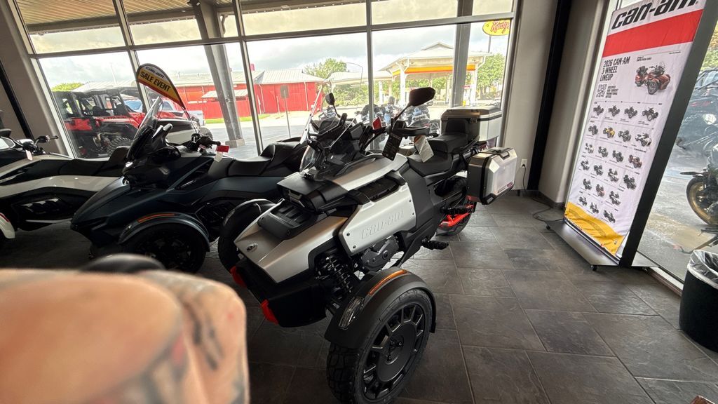 2026 Can-Am RED CANYON XT 1330 SE6 XT in Selma, TX