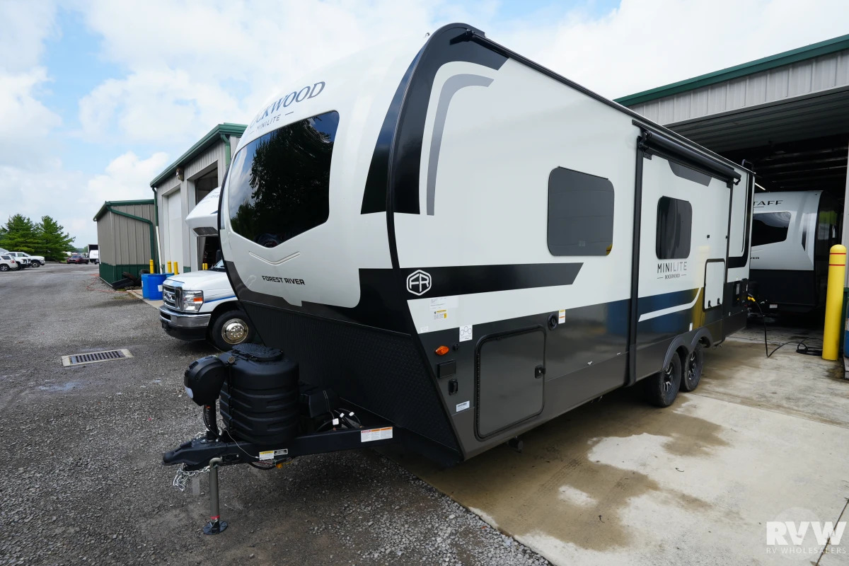 2027 Forest River Rockwood Mini Lite 2525RB in lakeview OH