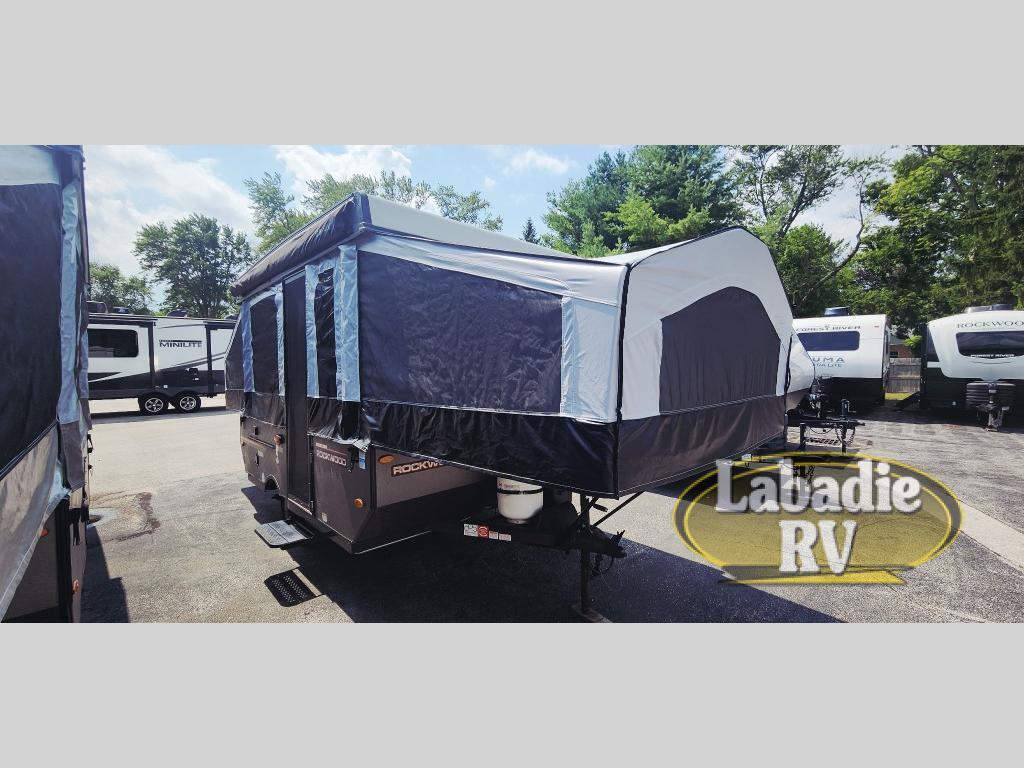 2023 Forest River Rv Rockwood Freedom Series 1940LTD in holland OH