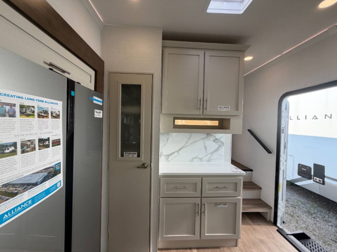 A photo of this 2027 Alliance Rv Avenue 32RLS