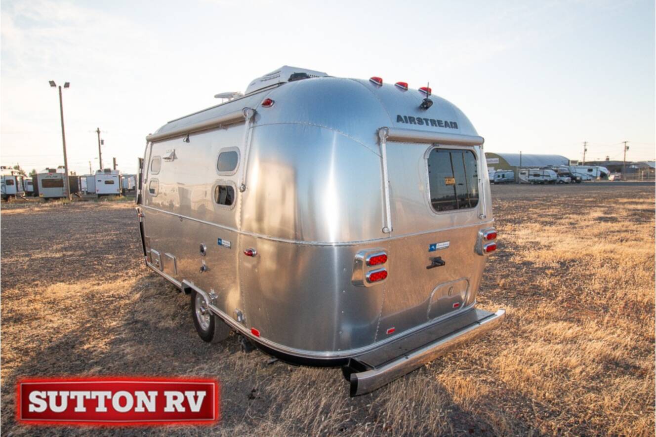 A photo of this 2019 Airstream Tommy Bahama 19CB