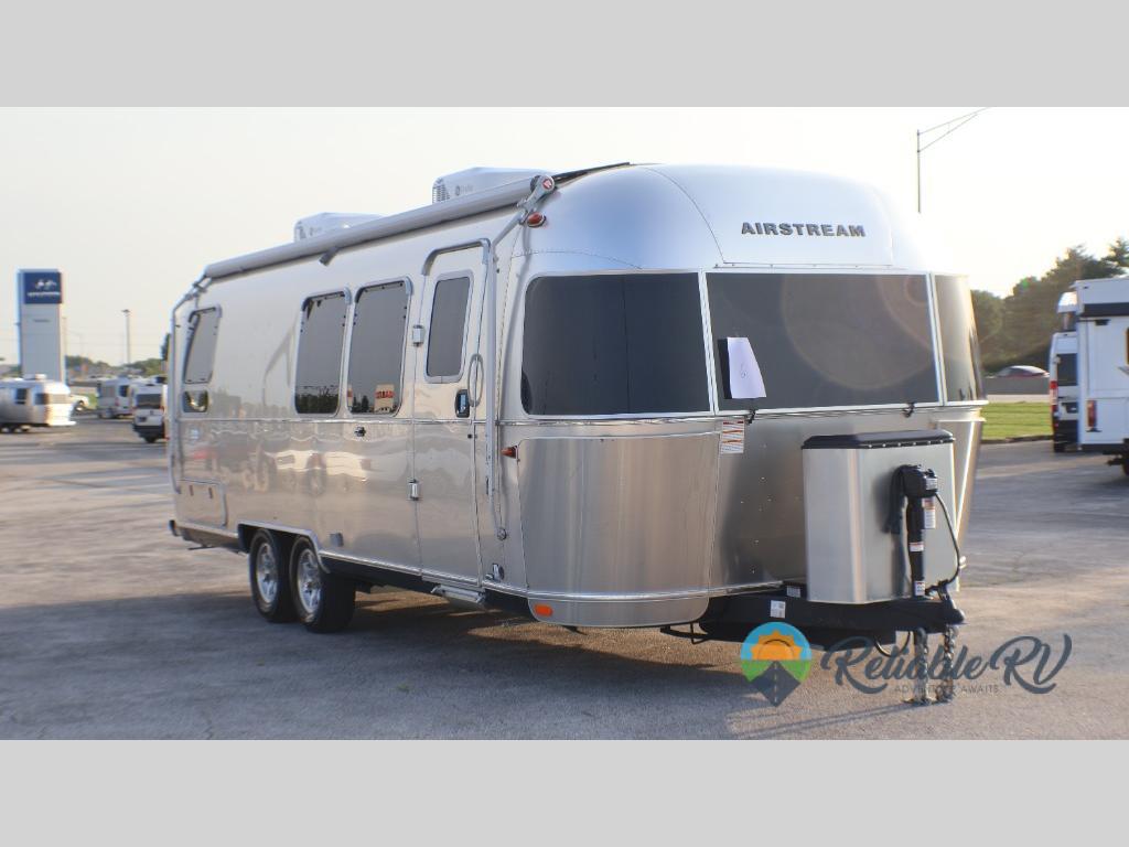2026 Airstream Flying Cloud 28RB Twin in springfield MO