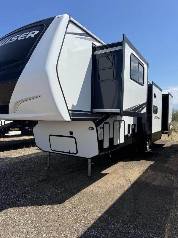 2021 Crossroads Cruiser HP 3841FL in lake mills WI