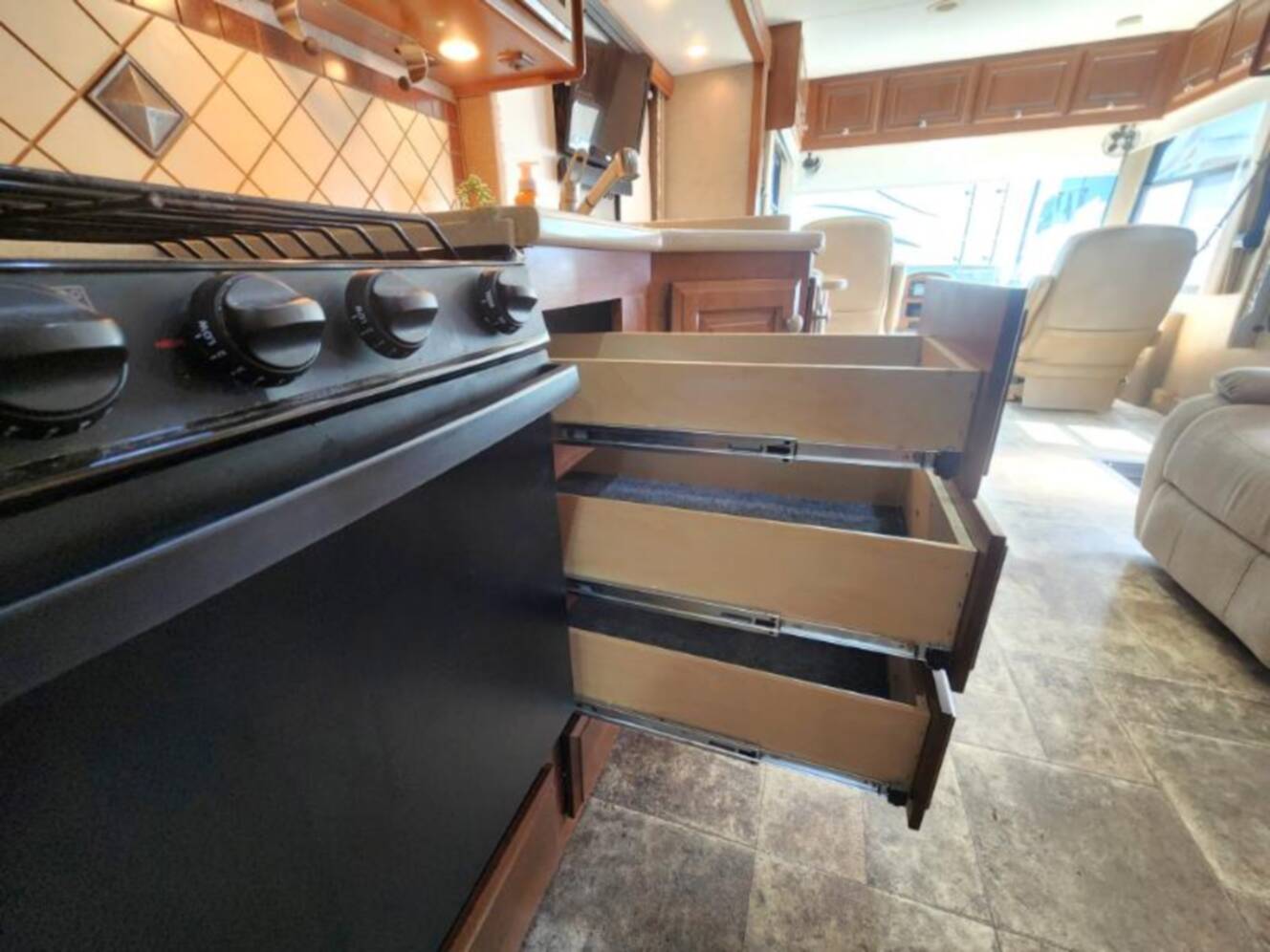 A photo of this 2013 Thor Motor Coach Palazzo 33.2